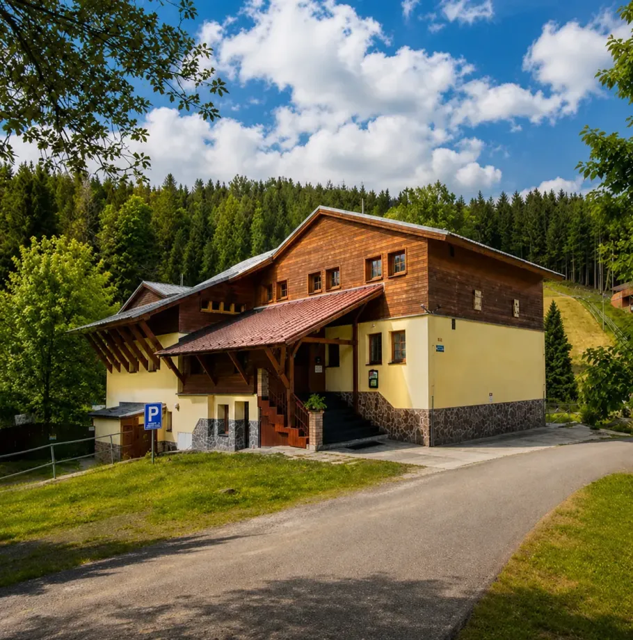 Hotel u Můstku budova